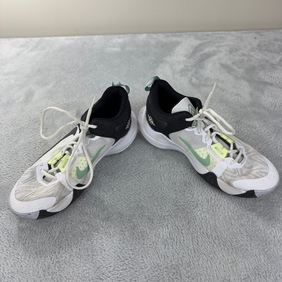 Nike Giannis Immortality 2 GS White Volt Boys Size 7 US - Picture 12 of 16